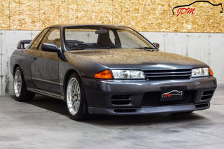 Illustration for article titled Used Car Face-Off: The Ultimate Japanese Supercoupes of the '90s